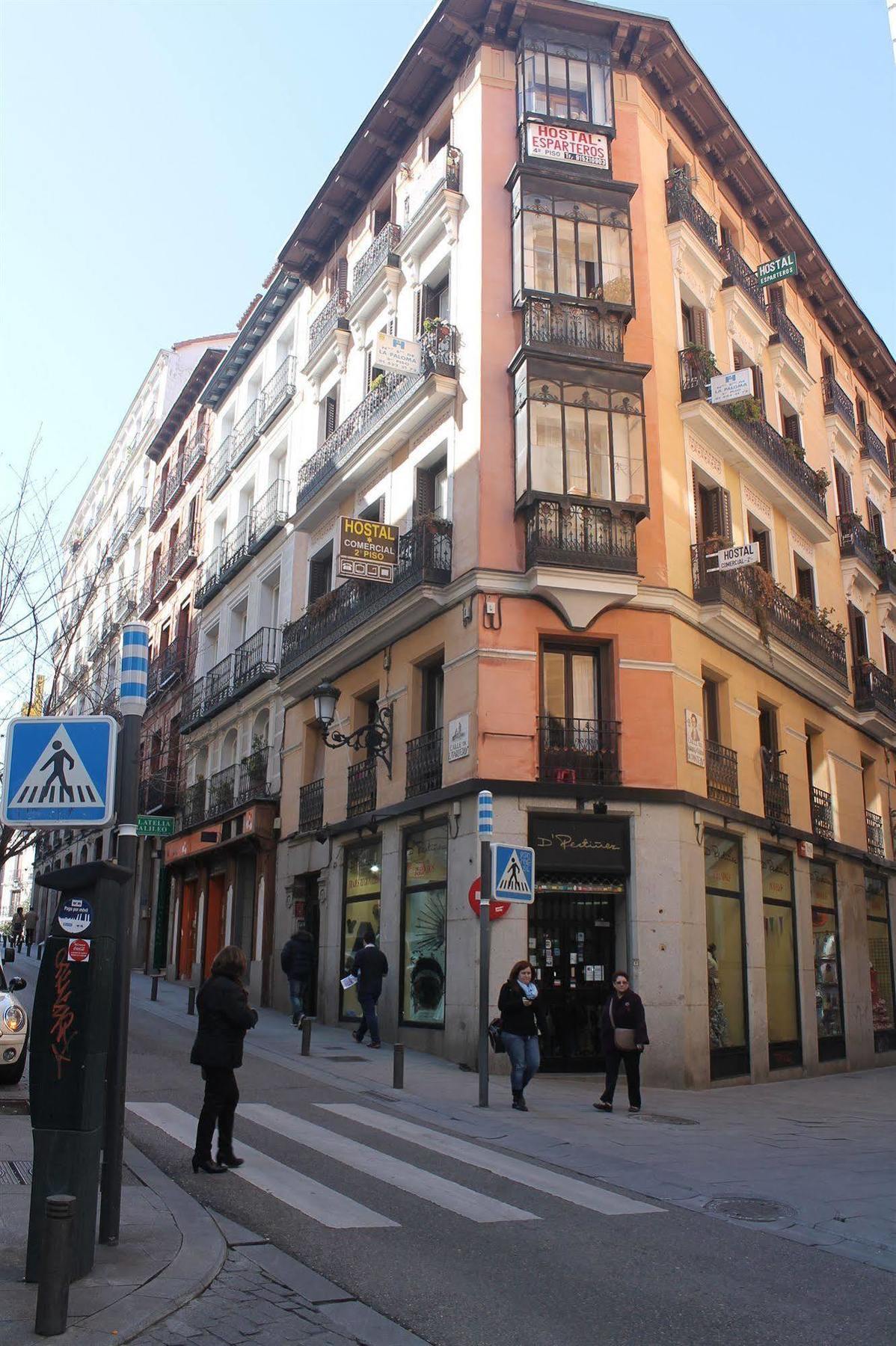 Hostal Comercial Мадрид Екстер'єр фото